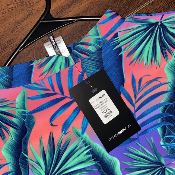 “Miami Baby” Long Sleeved Swimsuit - Size L - Fashion Nova ACCEPTING ALL OFFERS! - Picture 10 of 10